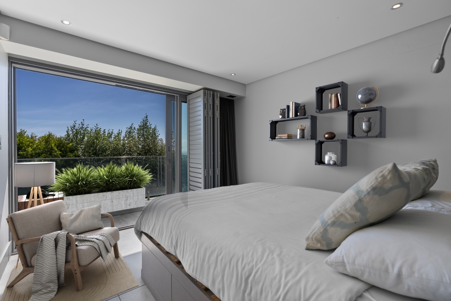 To Let 6 Bedroom Property for Rent in Bakoven Western Cape